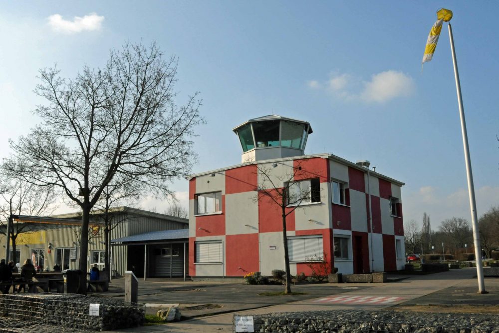 Tower am Alten Flugplatz Frankfurt Kalbach-Bonames