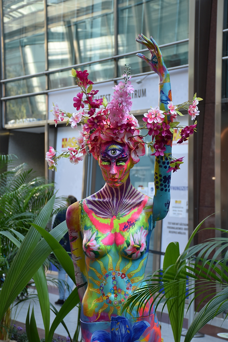 Frühlingskunst im Nordwestzentrum