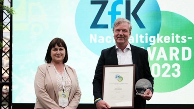 Diana Grund und Jochen Schmitz bei Preisverleihung des Nachhaltigkeits-Awards