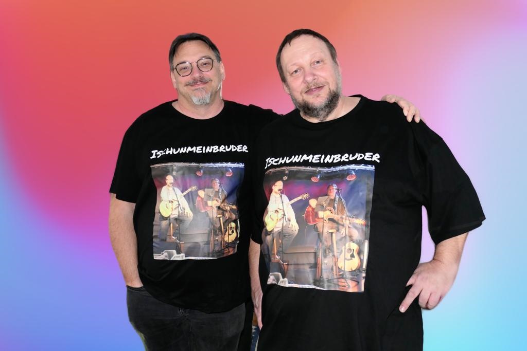 Auf hessisch: ISCH UN MEIN BRUDER