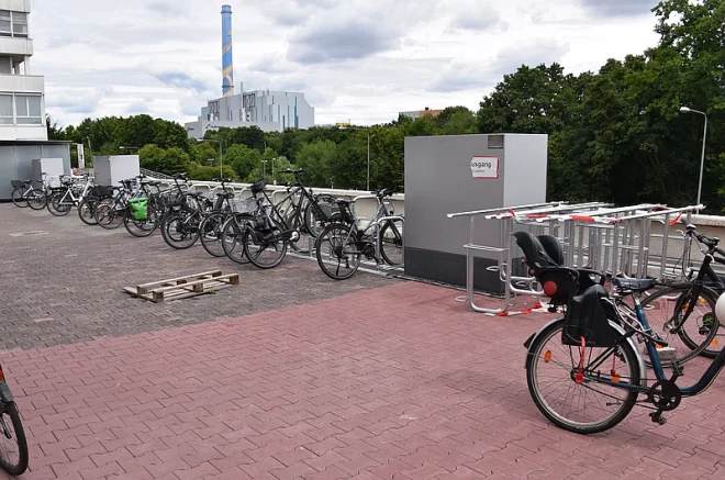 Neue Fahrradständer im NordWestZentrum