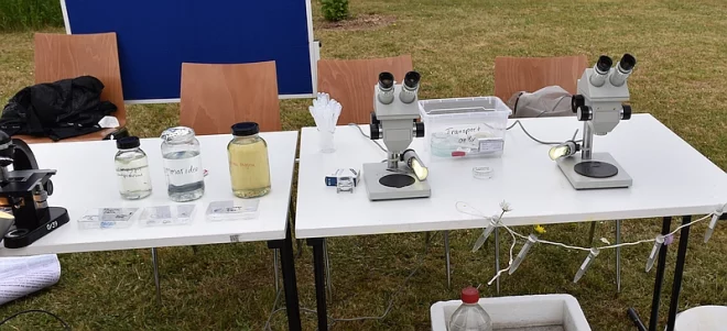 Laborstation im Wissenschaftsgarten