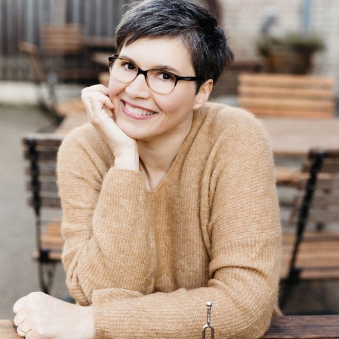 Frau Alexandra Ziegler-Liebst vom Stimminstitut Frankfurt