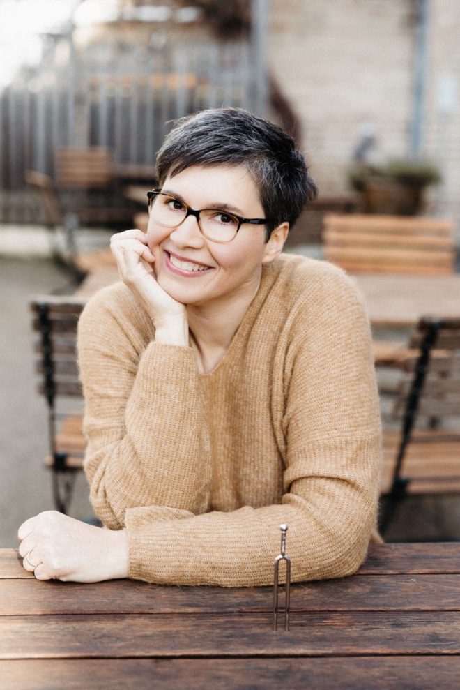 Frau Alexandra Ziegler-Liebst vom Stimminstitut Frankfurt