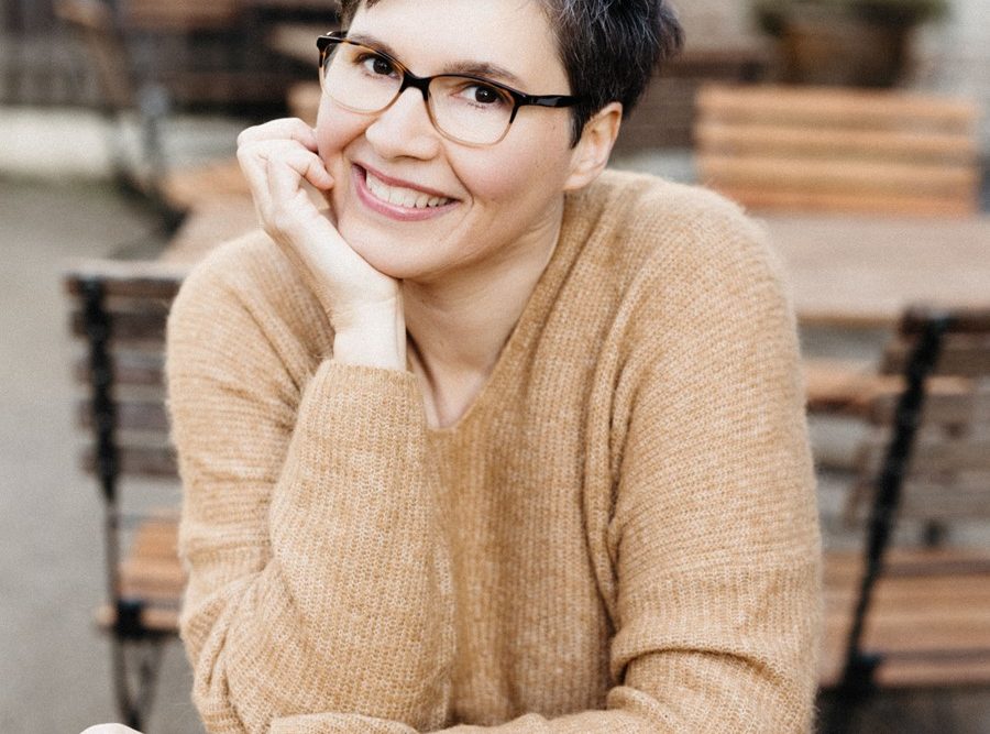 Frau Alexandra Ziegler-Liebst vom Stimminstitut Frankfurt