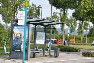 Bushaltestelle Paul-Apel-Straße