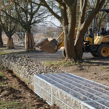 Gabionenband-Erneuerung am Alten Flugplatz Frankfurt