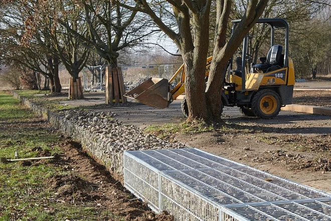 Gabionenband-Erneuerung am Alten Flugplatz Frankfurt