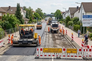Symbolbild Straßenbauarbeiten Talstraße