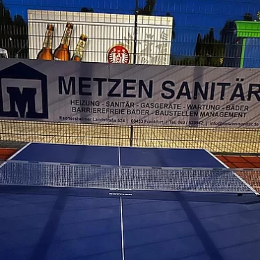 SC Riedberg: Zäune bei Nacht