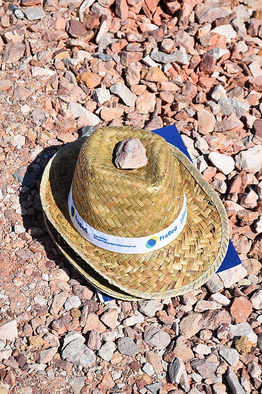 Ein Strohhut der FraBeG