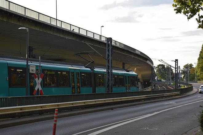 Maybachbrücke